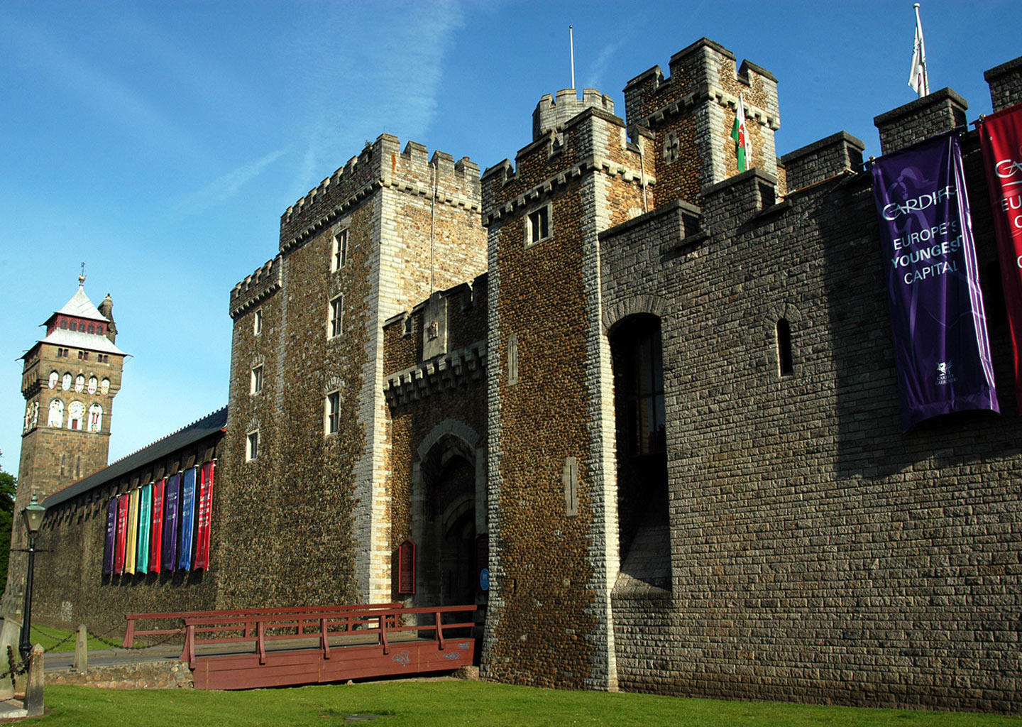 Informações Sobre Cardiff University No Reino Unido Reino Unido
